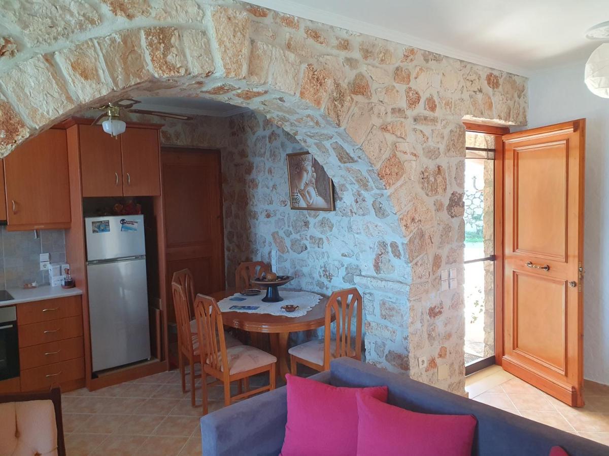 Nireas : Stone Villa Orthoniai Luaran gambar