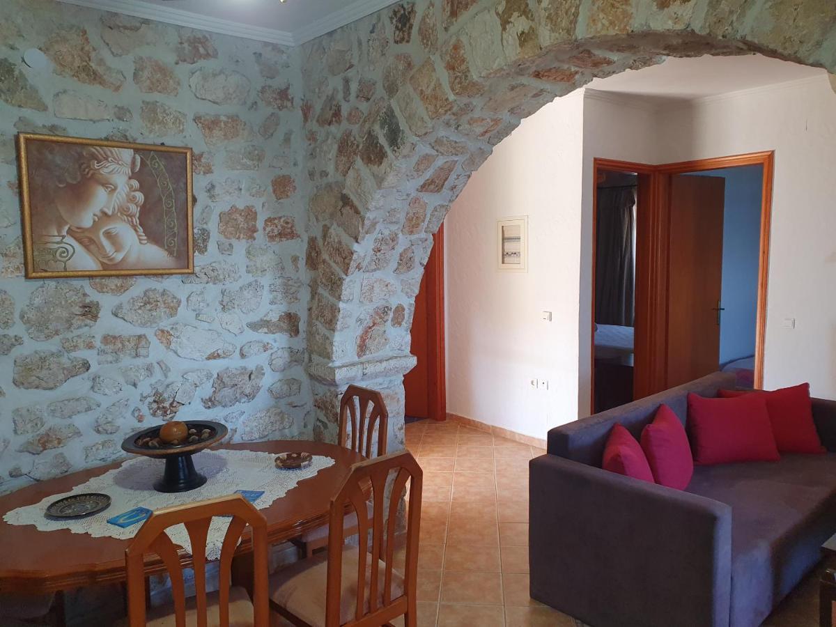 Nireas : Stone Villa Orthoniai Luaran gambar